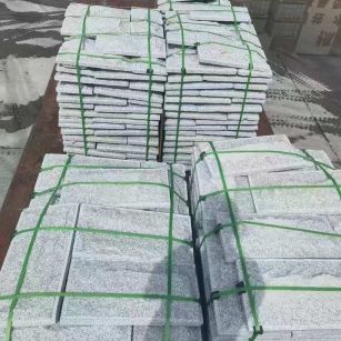 徐州 芝麻白蘑菇石装车出货