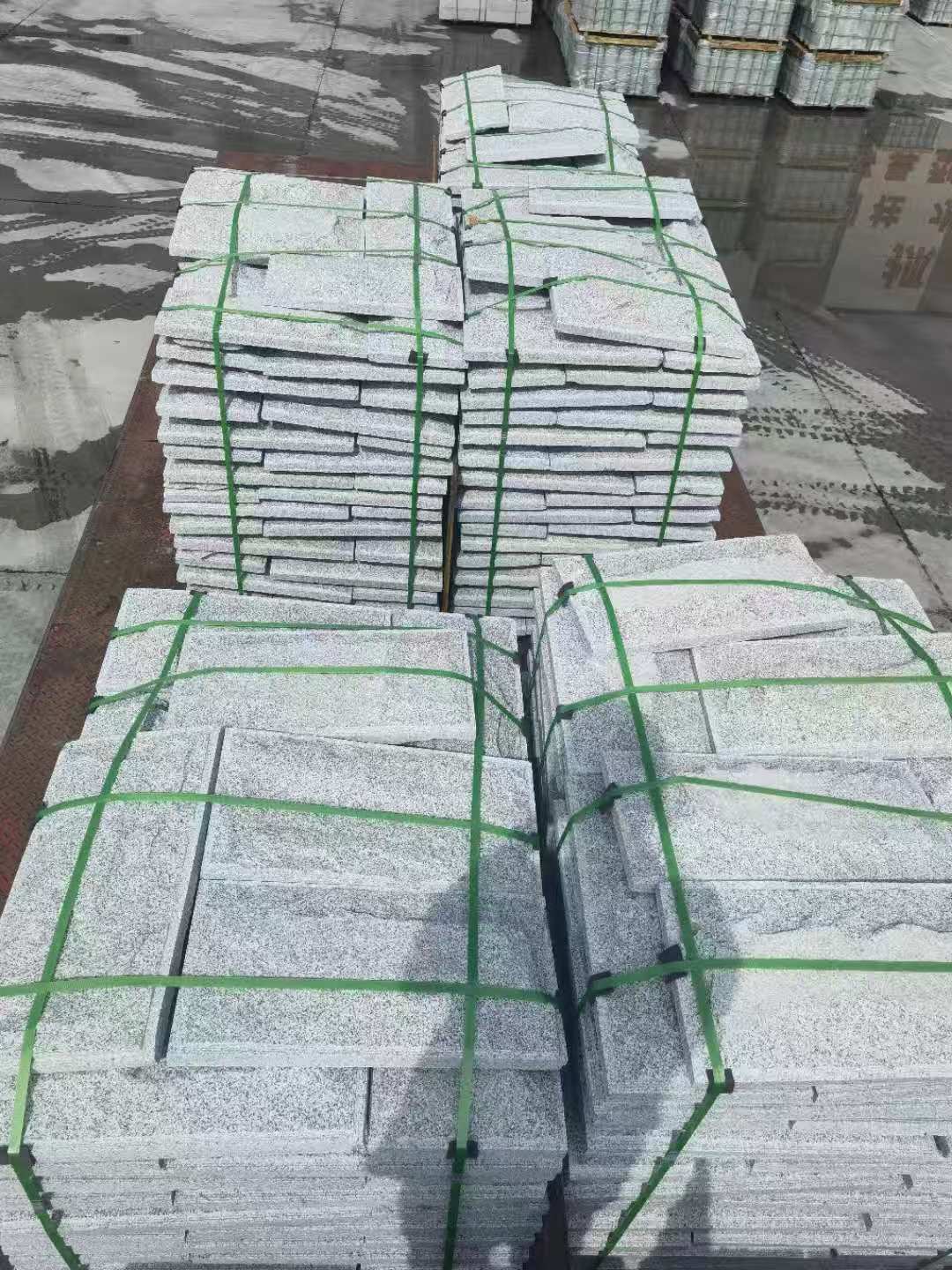 徐州 芝麻白蘑菇石装车出货