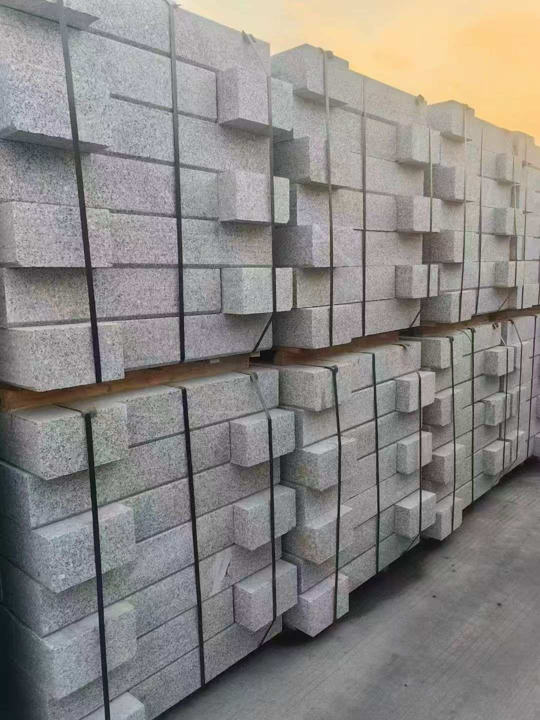 徐州 芝麻白路沿石