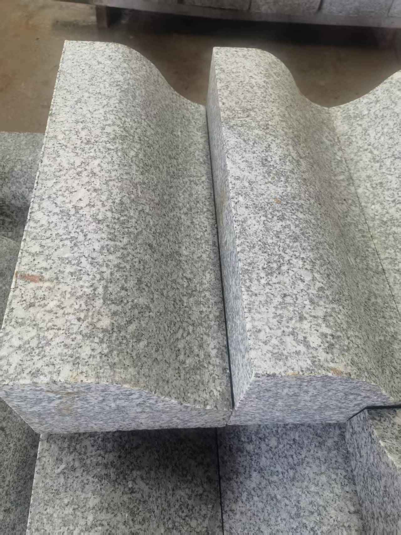 徐州芙蓉白S型拉丝面路沿石