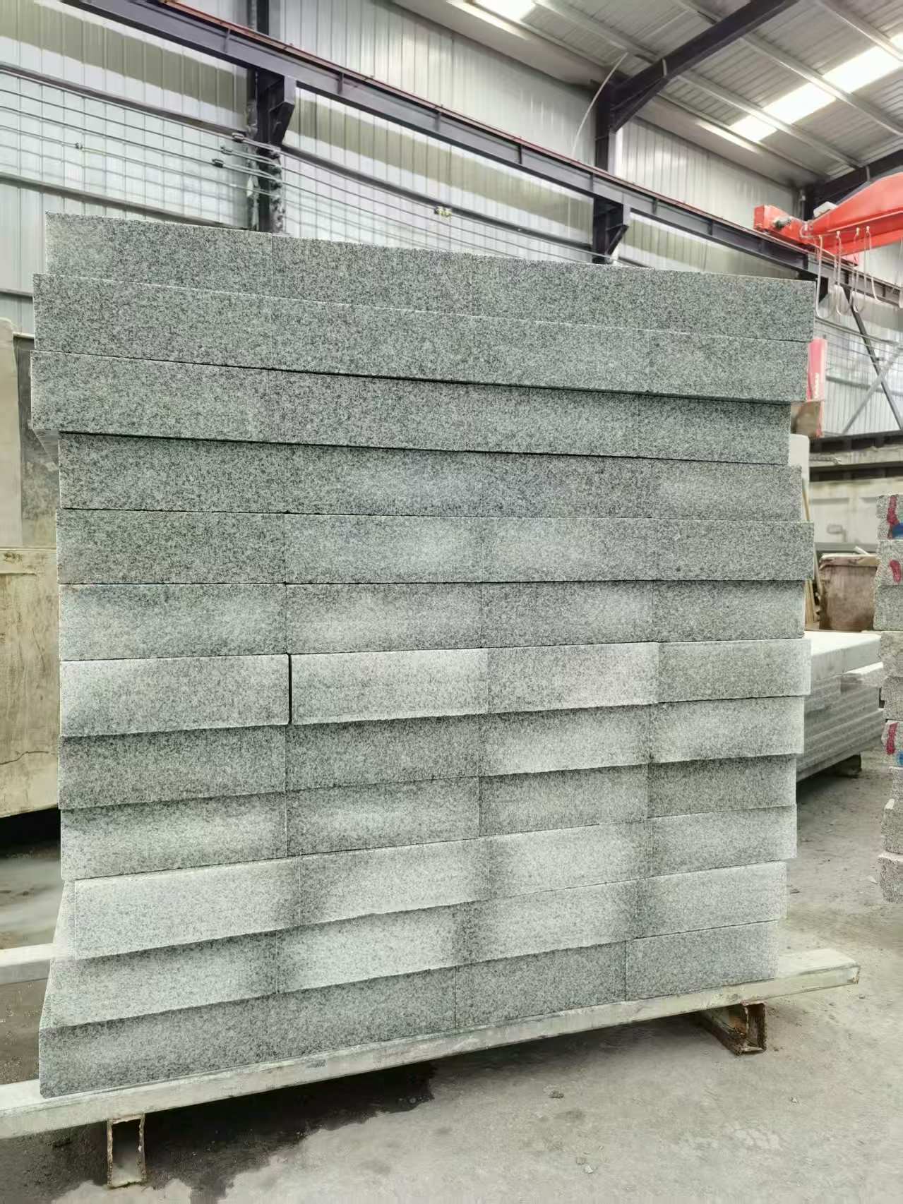 徐州 芝麻白10公分300*600广场地铺，A料定制，尺寸标准，厚薄均匀